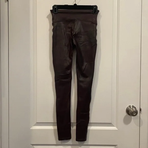 Spanx Faux Leather Leggings in Color Wine - Picture 5 of 6